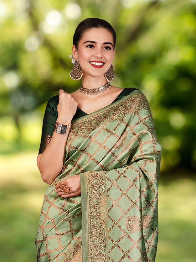 Chendamangalam Peacock Border Cotton-Silk Kasavu Saree - Image 3